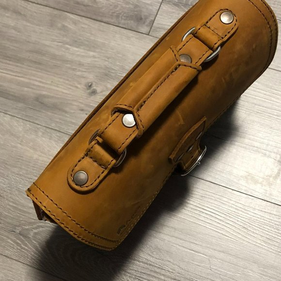 Saddleback genuine leather tablet bag mini bag - Picture 7 of 7